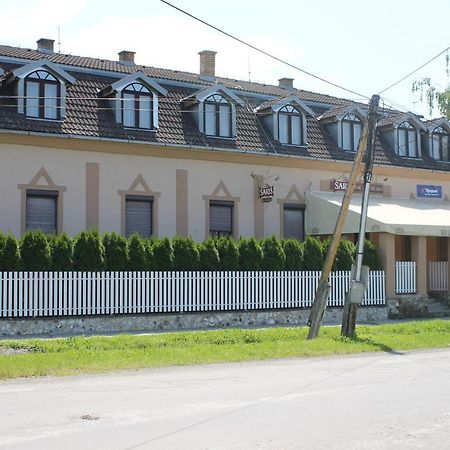 Ubytovanie Toscana Vysne Revistia Exterior foto
